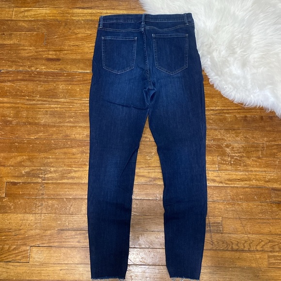 Ripped Skinny Jeans - Picture 5 of 6